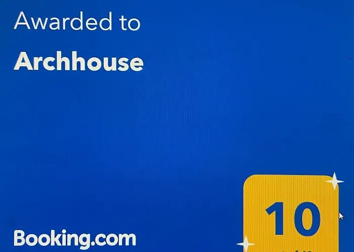 Archhouse